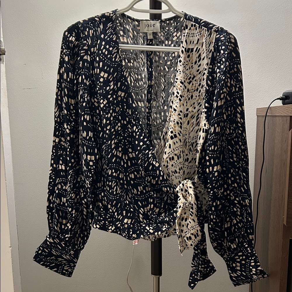 Joie Navy and Cream Patterned Blouse